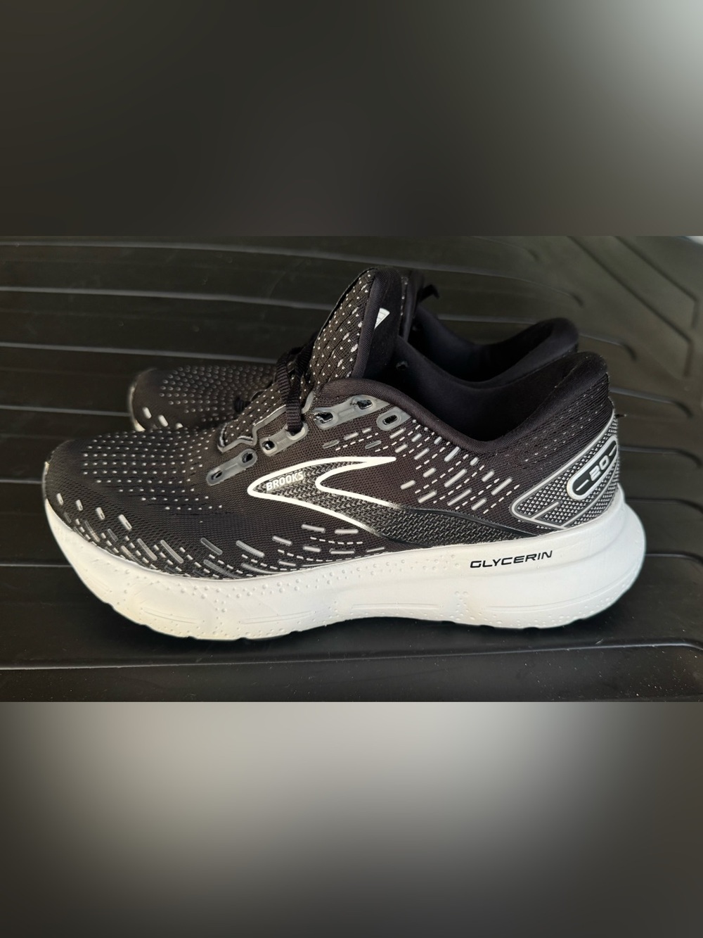 Brooks Black and White Glycerin Cushioning sneakers